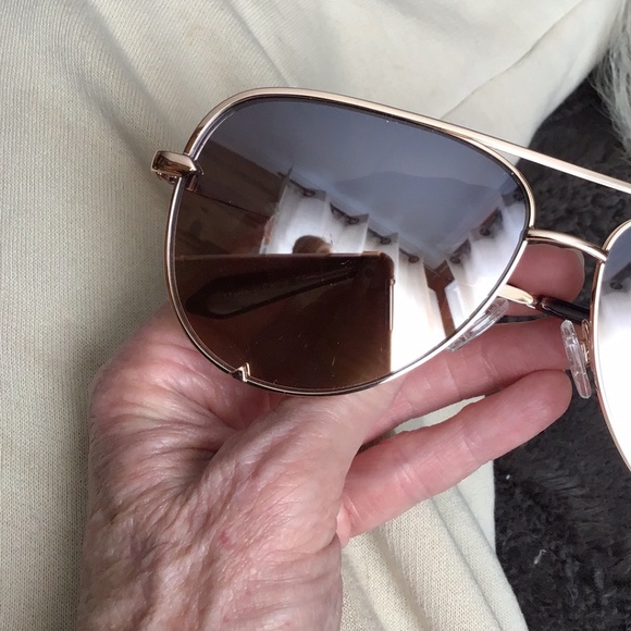 New! Quay high key gold large
